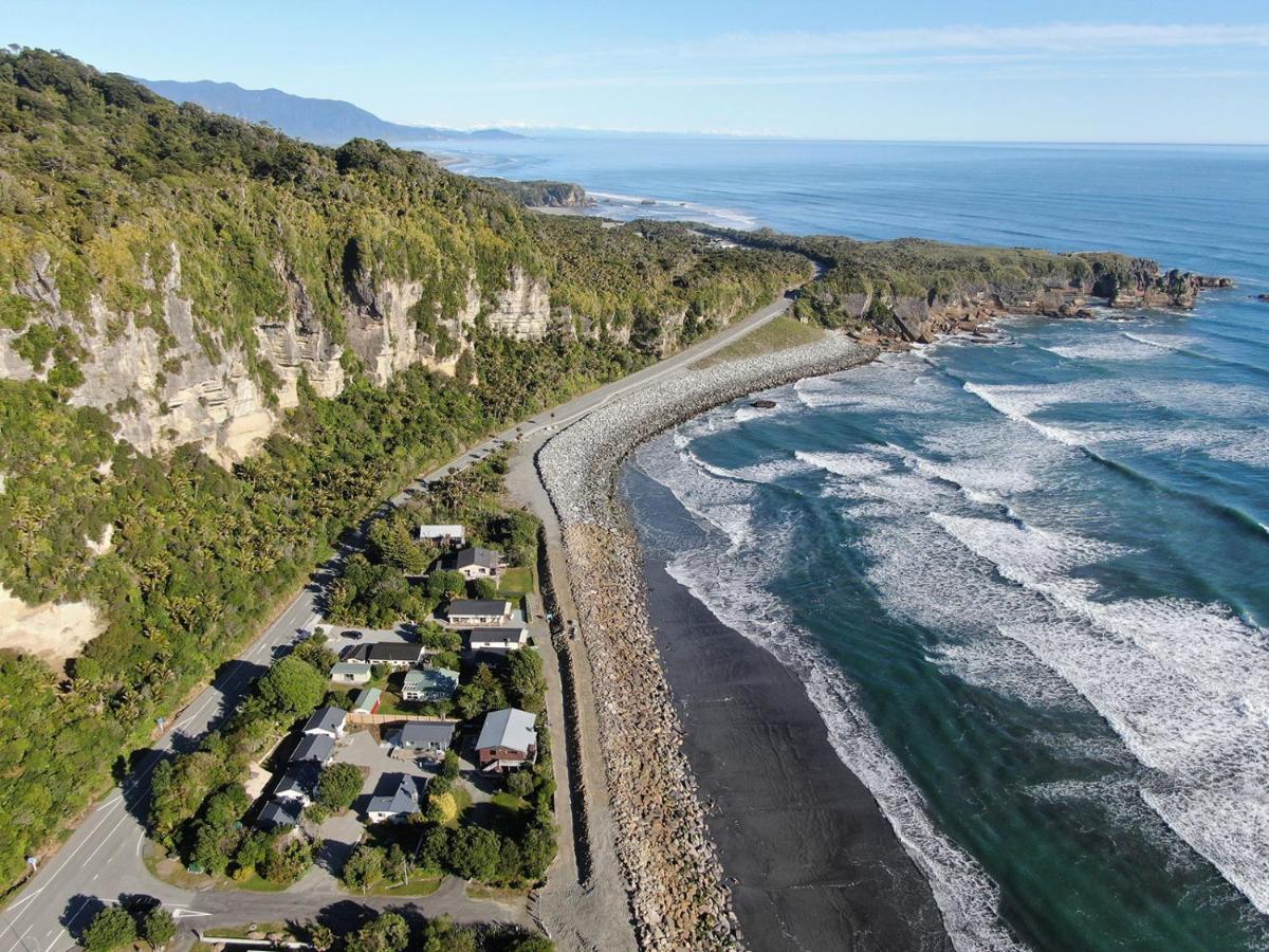 Punakaiki Beachfront Motels Exteriör bild