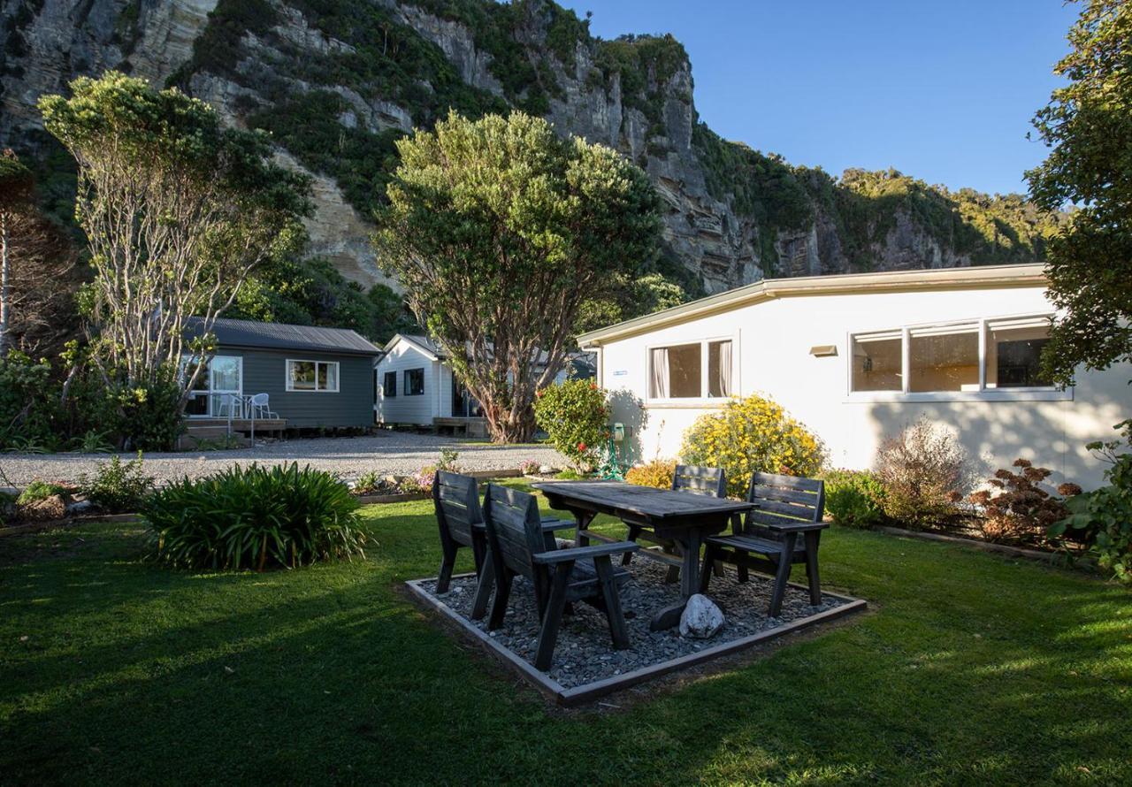 Punakaiki Beachfront Motels Exteriör bild