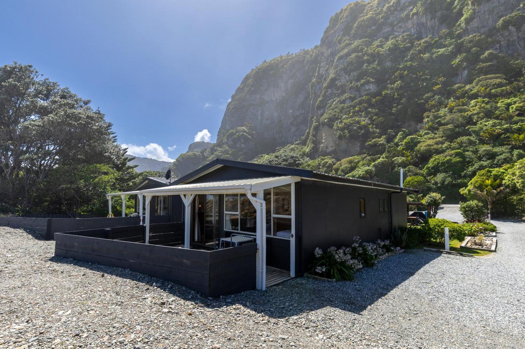 Punakaiki Beachfront Motels Exteriör bild